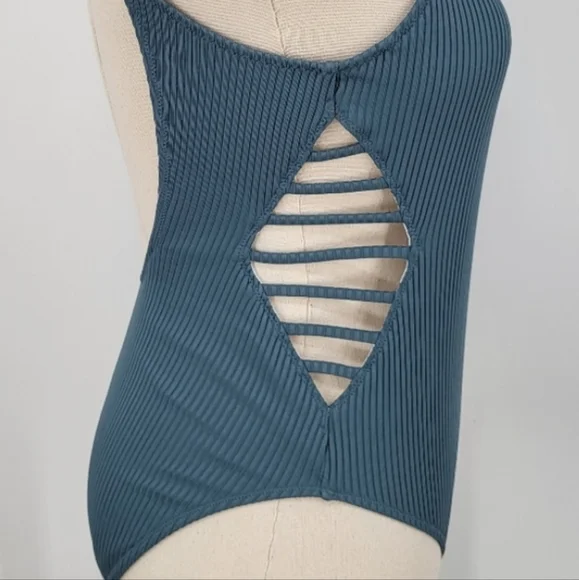 VS Pink Strappy Side Ribbed One Piece size small Swimwear - Picture 6 of 10